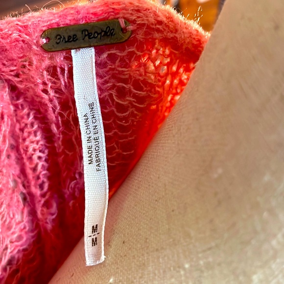 Free People Extra Long Sleeve Crop Knit Sweater Wide Neck Women's Medium - Picture 5 of 5